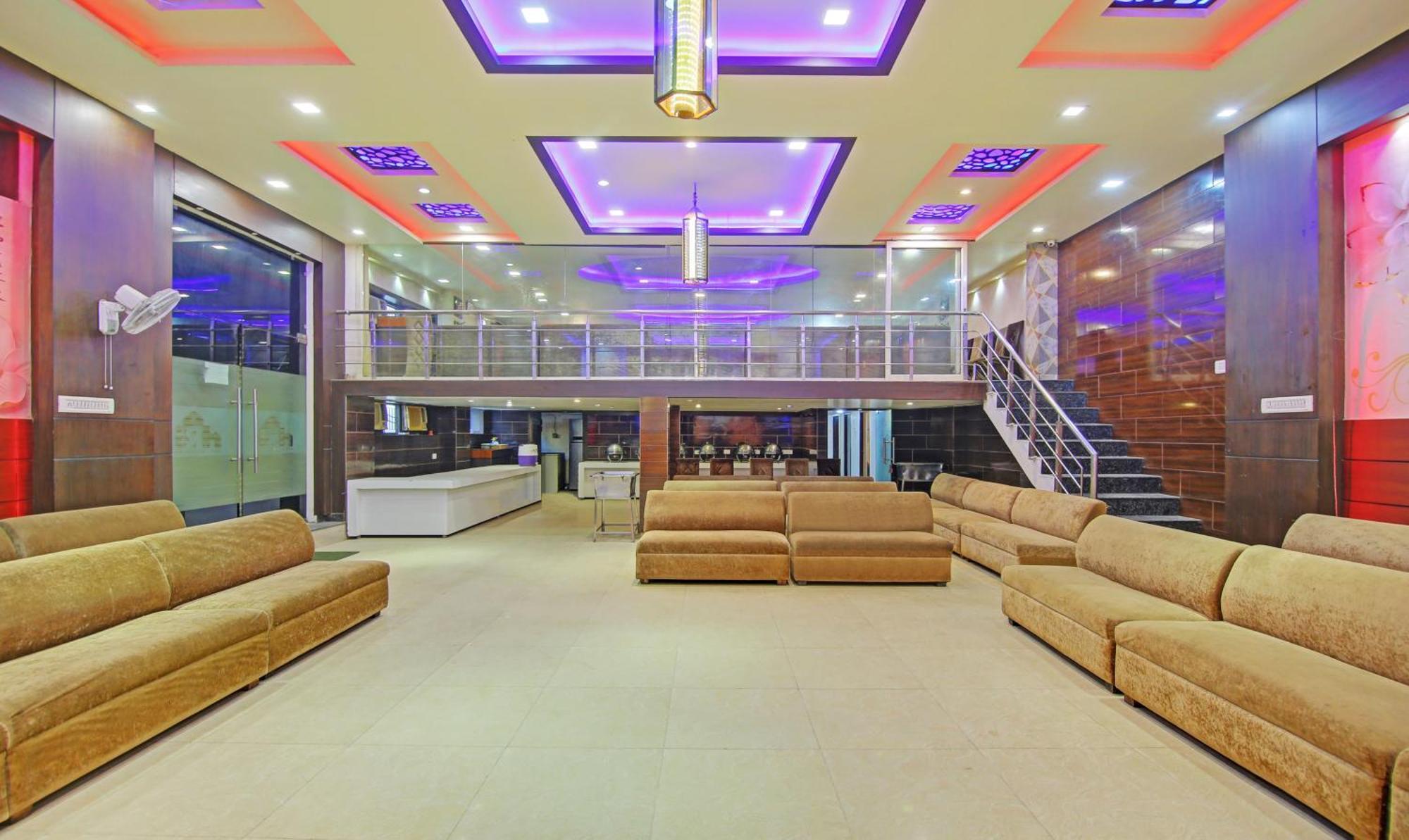 Itsy By Treebo - Royale Inn Мератх Экстерьер фото